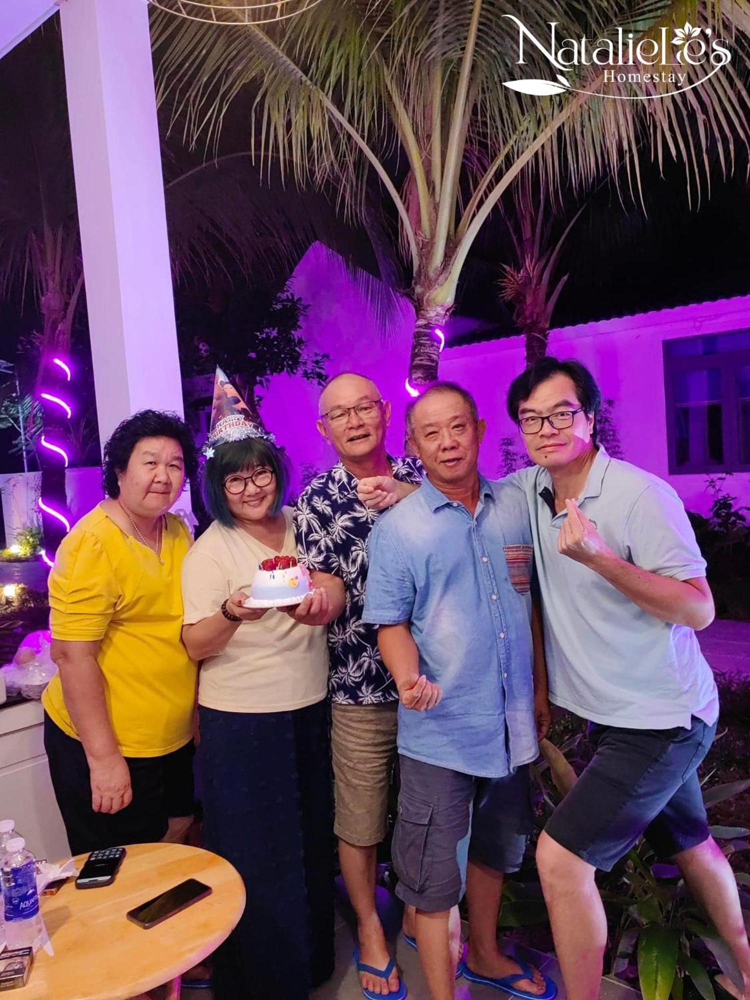 Nataliele'S Homestay 두옹 동 외부 사진
